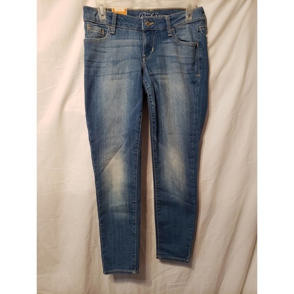 Old Navy NWT size 4 Rock Star super skinny lower rise jeans. - Picture 1 of 2